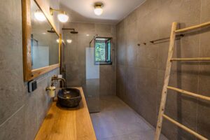Harmony Retreat – Small